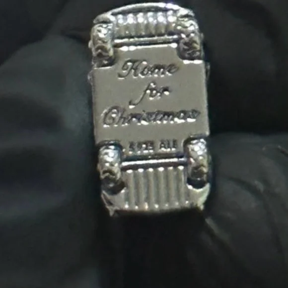 Brand New PANDORA Festive Car & Christmas Tree Charm - Picture 4 of 16